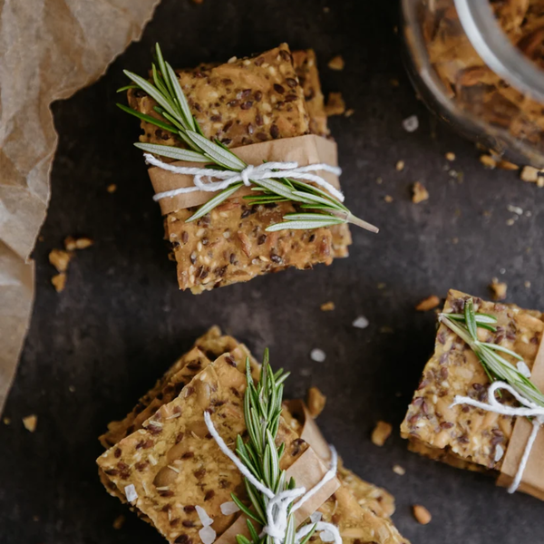 Kiki Seed Cracker Mix Rosemary & Garlic 300g