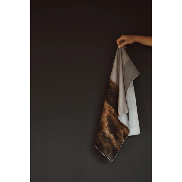 Made On Earth Microfibre Teatowel Oamaru Doors
